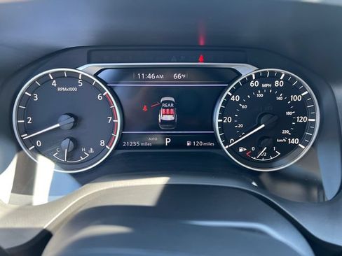 Used 2025 Nissan Rogue SV AWD/4WD image 14