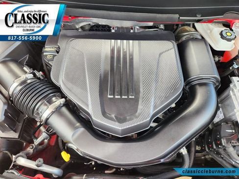 Used 2025 GMC Acadia Denali w/ LPO, Floor Liner Package AWD/4WD image 30