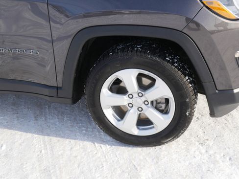 Used 2019 Jeep Compass Latitude w/ Popular Equipment Group image 9