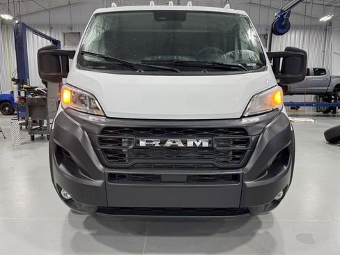New 2024 RAM ProMaster 3500 w/ Convenience Group FWD image 8