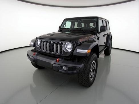 Used 2025 Jeep Wrangler Unlimited Rubicon AWD/4WD image 3