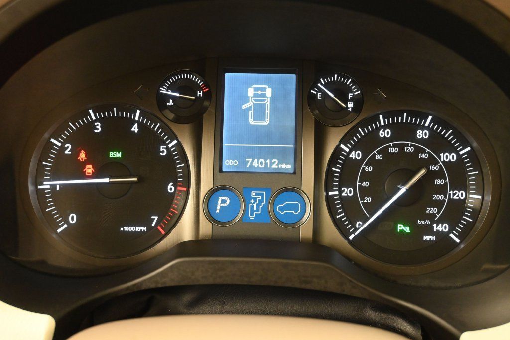 Used 2018 Lexus GX 460 Premium AWD/4WD image 16