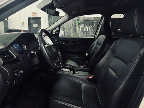Used 2022 Honda Pilot Touring image 18