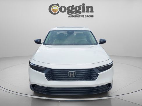 New 2025 Honda Accord SE image 6