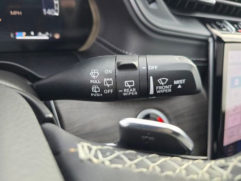 New 2025 Jeep Grand Cherokee Limited image 33