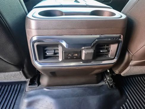 Used 2022 GMC Sierra 3500 Denali w/ Denali Ultimate Package image 18