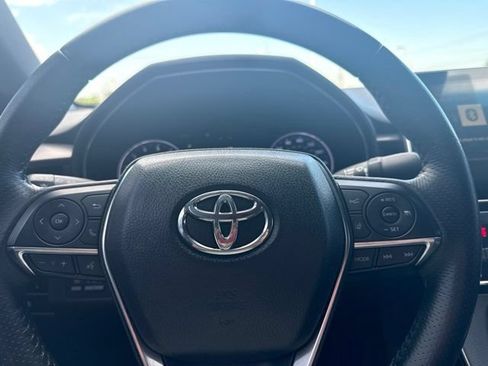 Used 2019 Toyota Avalon XSE FWD image 16