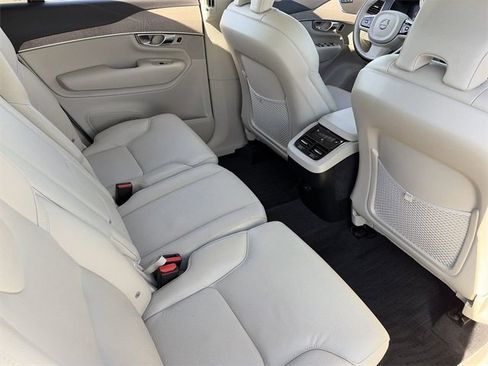 Certified 2023 Volvo XC90 B6 Core w/ Protection Package Premier image 16