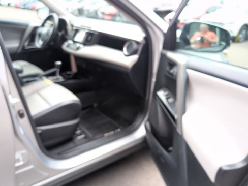 Used 2017 Toyota RAV4 Limited AWD/4WD image 7