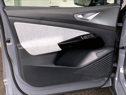 Used 2023 Volkswagen ID.4 Pro image 21