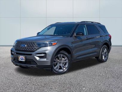 Used 2023 Ford Explorer XLT w/ Equipment Group 202A