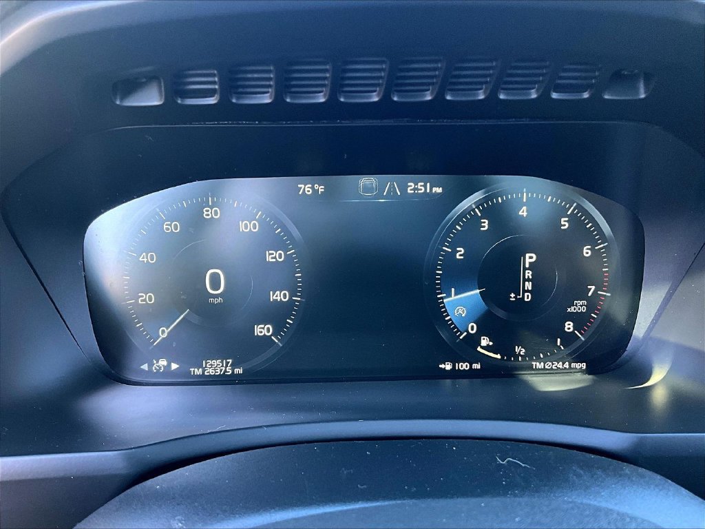 Used 2019 Volvo XC90 T6 Momentum AWD/4WD image 14
