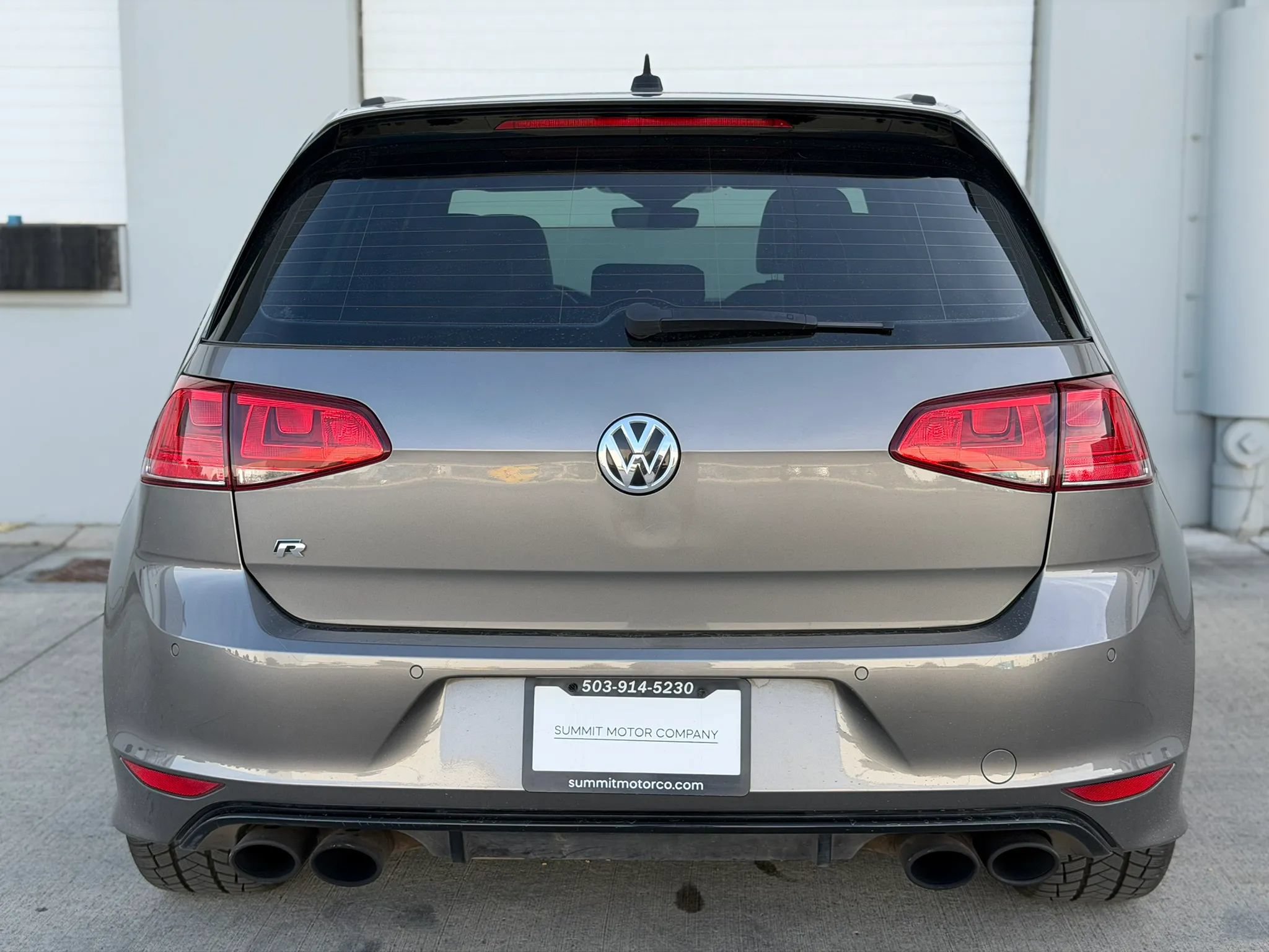 Used 2017 Volkswagen Golf R 4-Door AWD/4WD image 5