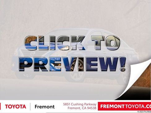 Used 2015 Nissan Versa SV image 1