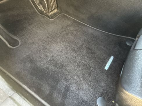 Used 2011 Mercedes-Benz E 350 BlueTEC Sedan image 17