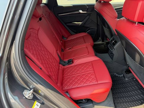 Certified 2023 Audi SQ5 Premium Plus w/ Premium Plus Package AWD/4WD image 18