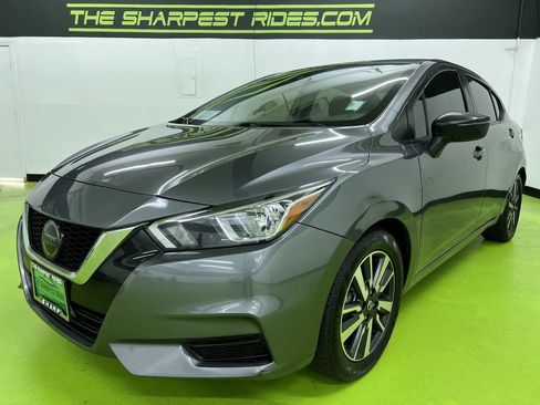 Used 2021 Nissan Versa SV FWD image 5