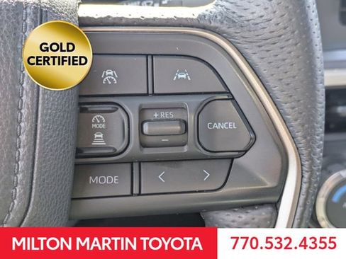 Certified 2025 Toyota Tacoma TRD Off-Road image 25