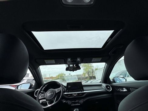 Used 2023 Kia Forte GT-Line w/ GT-Line Premium Package FWD image 17