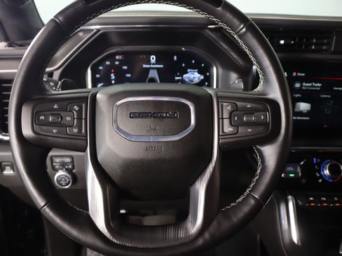 Used 2025 GMC Sierra 1500 Denali Ultimate image 3