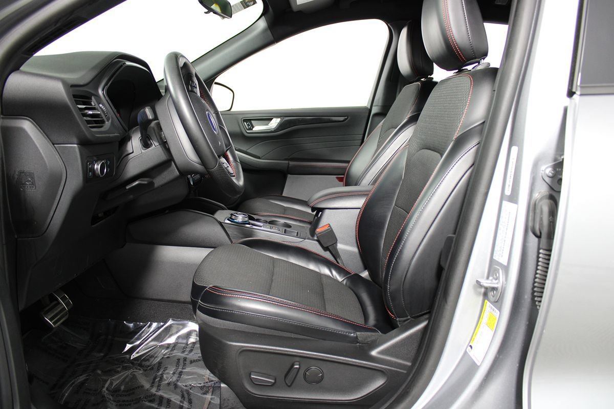 Used 2023 Ford Escape ST-Line w/ Equipment Group 301A FWD image 13