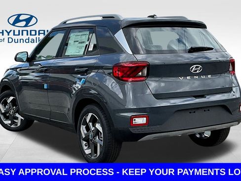 Used 2026 Hyundai Venue SEL FWD image 3