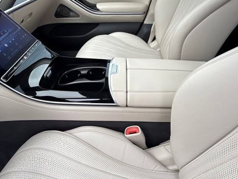 Used 2023 Mercedes-Benz S 500 4MATIC image 19