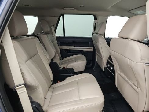 Used 2022 Ford Expedition XLT AWD/4WD image 38
