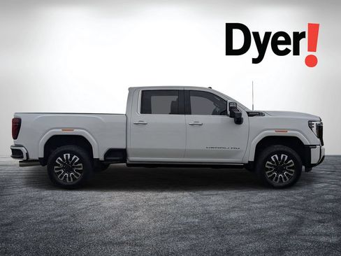 Used 2026 GMC Sierra 2500 Denali Ultimate AWD/4WD image 2