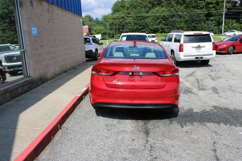 Used 2017 Hyundai Elantra SE FWD image 5