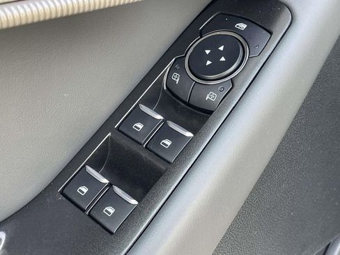 New 2026 Ford Explorer Active RWD image 11