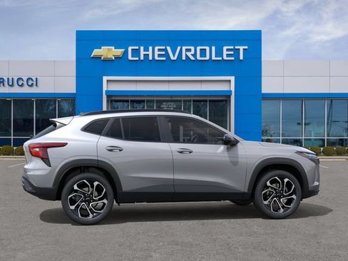 New 2026 Chevrolet Trax RS w/ Driver Confidence Package FWD image 5