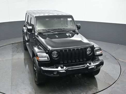Used 2021 Jeep Wrangler Unlimited Sahara AWD/4WD image 42
