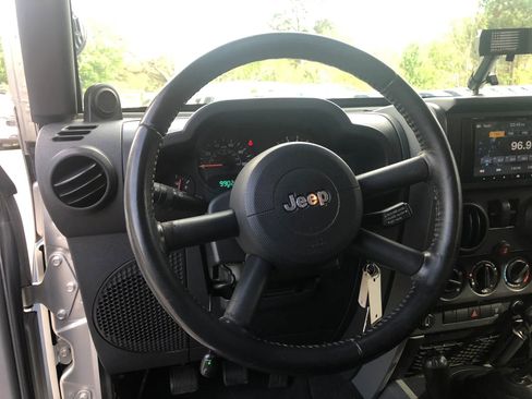 Used 2009 Jeep Wrangler X image 18