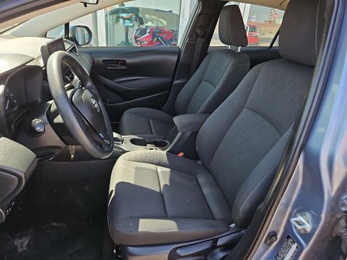 Used 2023 Toyota Corolla LE image 9