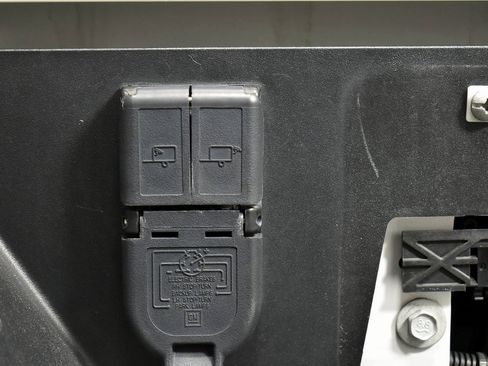 Used 2023 Chevrolet Silverado 2500 LTZ w/ LTZ Plus Package image 10