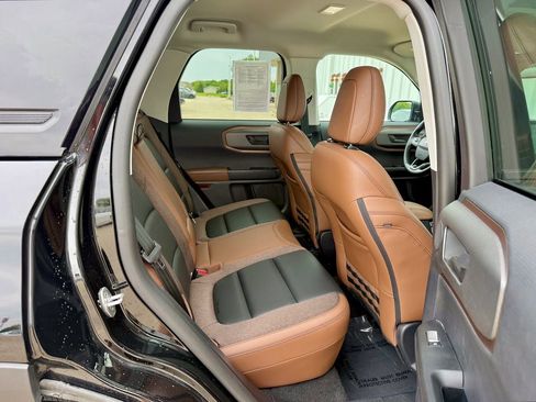Certified 2025 Ford Bronco Sport Outer Banks w/ Outer Banks Tech Package+ AWD/4WD image 19