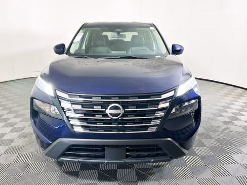 Used 2024 Nissan Rogue SV FWD image 8