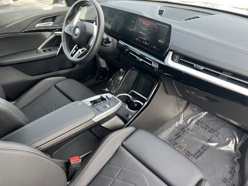 Certified 2025 BMW X2 xDrive28i image 15