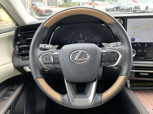 Used 2025 Lexus RX 350 Premium Plus w/ Accessory Package (Z1) FWD image 18