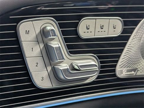 Used 2024 Mercedes-Benz Maybach GLS 600 4MATIC image 20