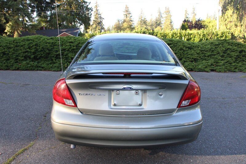 Used 2001 Ford Taurus SES FWD image 10