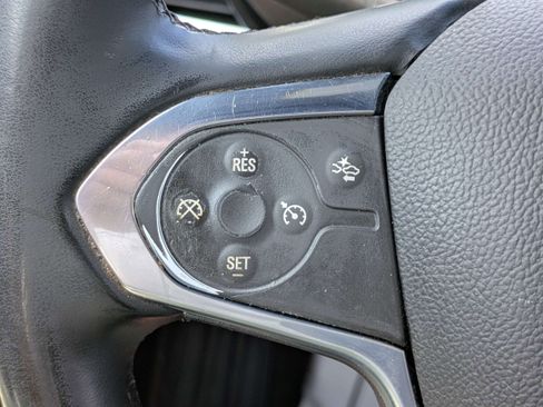 Used 2023 Chevrolet Traverse LT FWD image 24