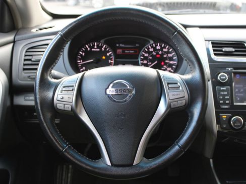 Used 2013 Nissan Altima 2.5 SV w/ 2.5SV Convenience Pkg image 20