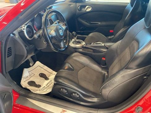 Used 2016 Nissan 370Z Touring Sport RWD image 25