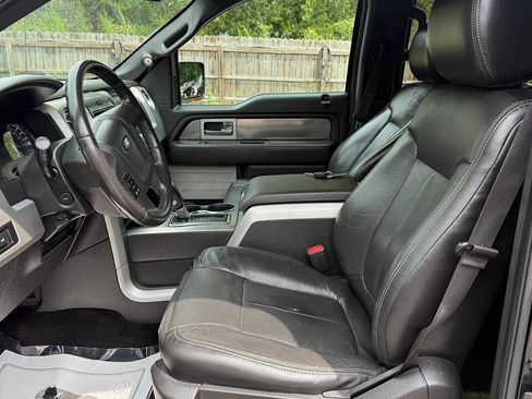 Used 2014 Ford F150 FX4 w/ Equipment Group 402A Luxury AWD/4WD image 9