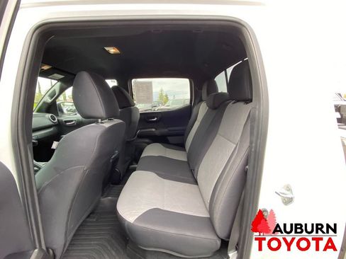 Used 2023 Toyota Tacoma TRD Off-Road w/ Technology Package AWD/4WD image 22