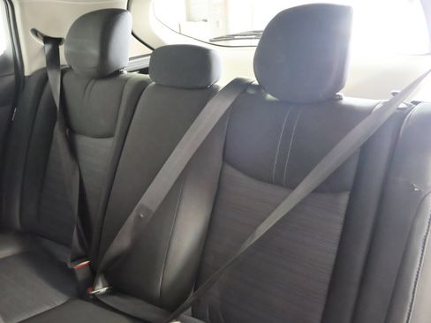 Used 2025 Nissan Leaf S FWD image 40