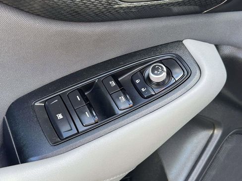 Used 2023 Subaru Outback Premium AWD/4WD image 18