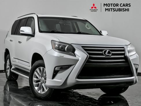 Used 2018 Lexus GX 460 image 1